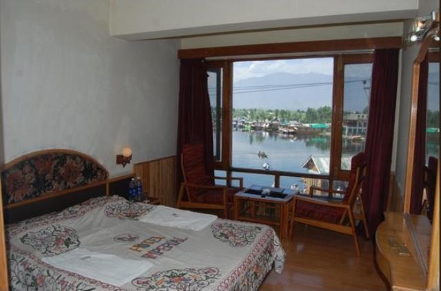 Hotel Imperial Lake View Srīnagar 客房 照片